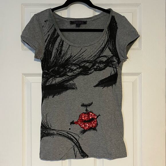 Forever 21 Embellished Graphic Face Tee - Size M - Picture 1 of 8